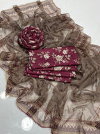 - Premium quality *SELF* swiss  jacquard lilen fabric digital printed shirt and Digital printed trouzer
- chiffon digital printed dupatta
3pc unstitched suit 👗